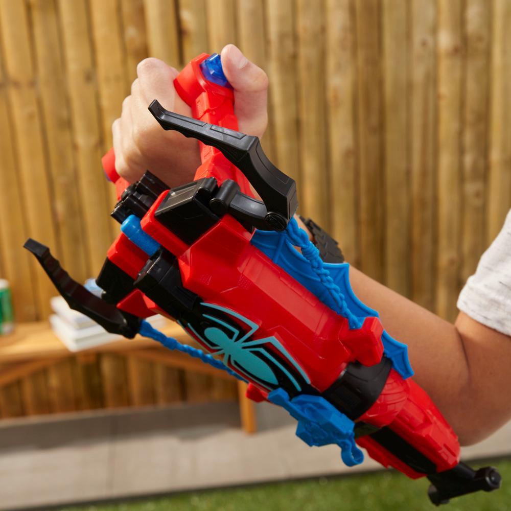 Marvel Spider-Man NERF Strike 'N Splash Blaster, 2-in-1 Feature 