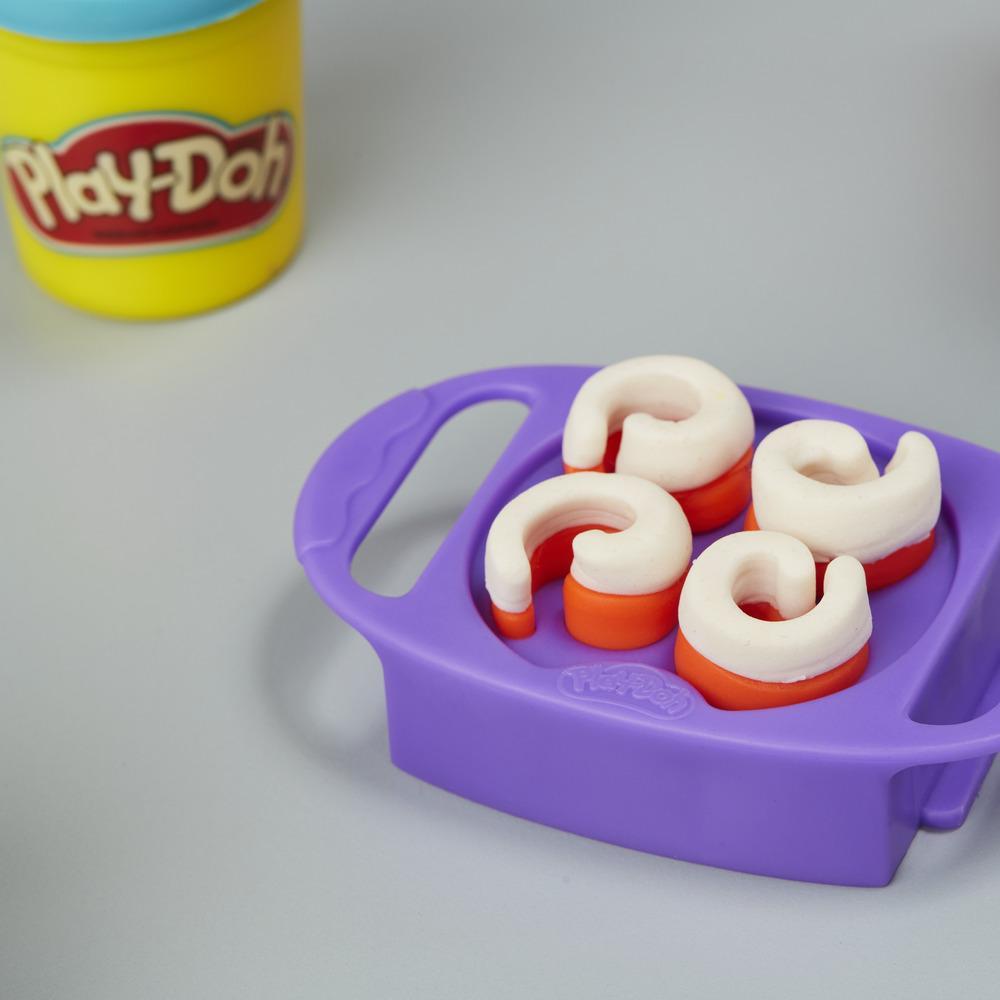 Play-Doh Kitchen Creations Magical Oven Food Set with 6 Cans