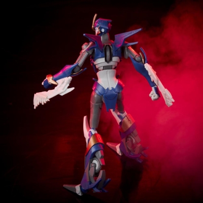 I was watching transformers prime and noticed that arcee had a different  chest plate design in the episode with the energon harvester : r/ transformers