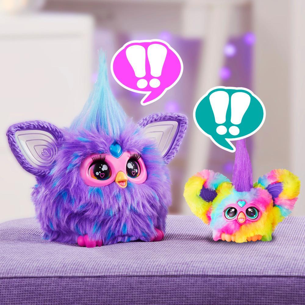 Hasbro Furby violet peluche interactive - Version française :  : Jouets